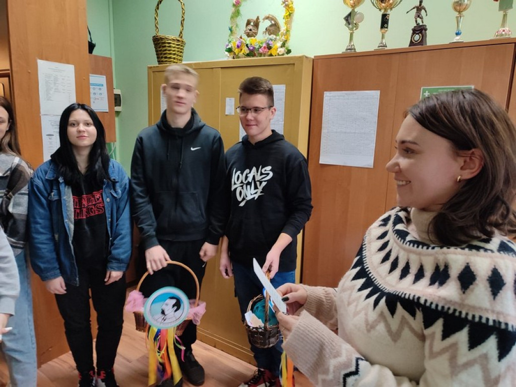 Międzynarodowy Dzień Życzliwości i Pozdrowień