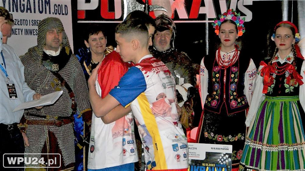 Ważenie zawodników turnieju bokserskiego w Pułtusku