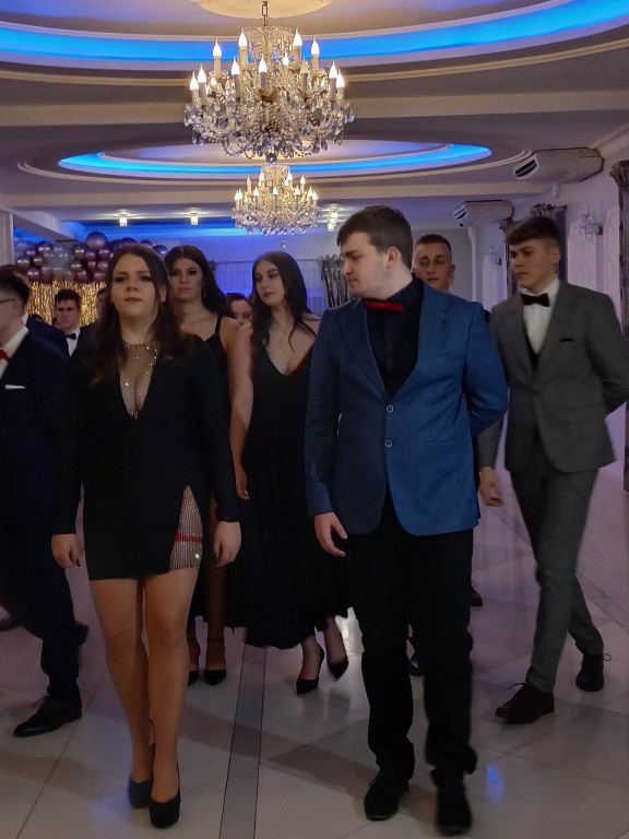 Nie tańczyli w mundurach