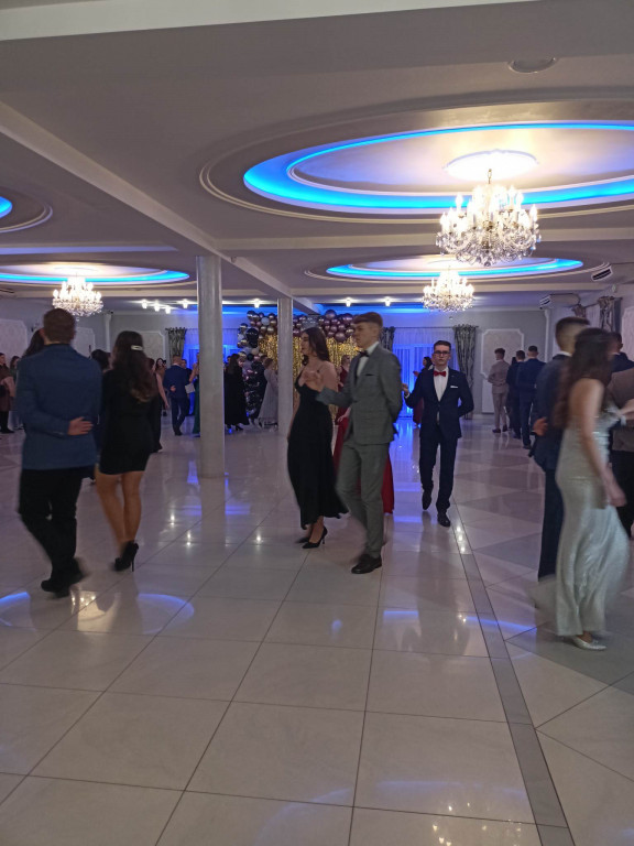 Nie tańczyli w mundurach