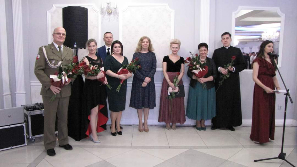 Nie tańczyli w mundurach