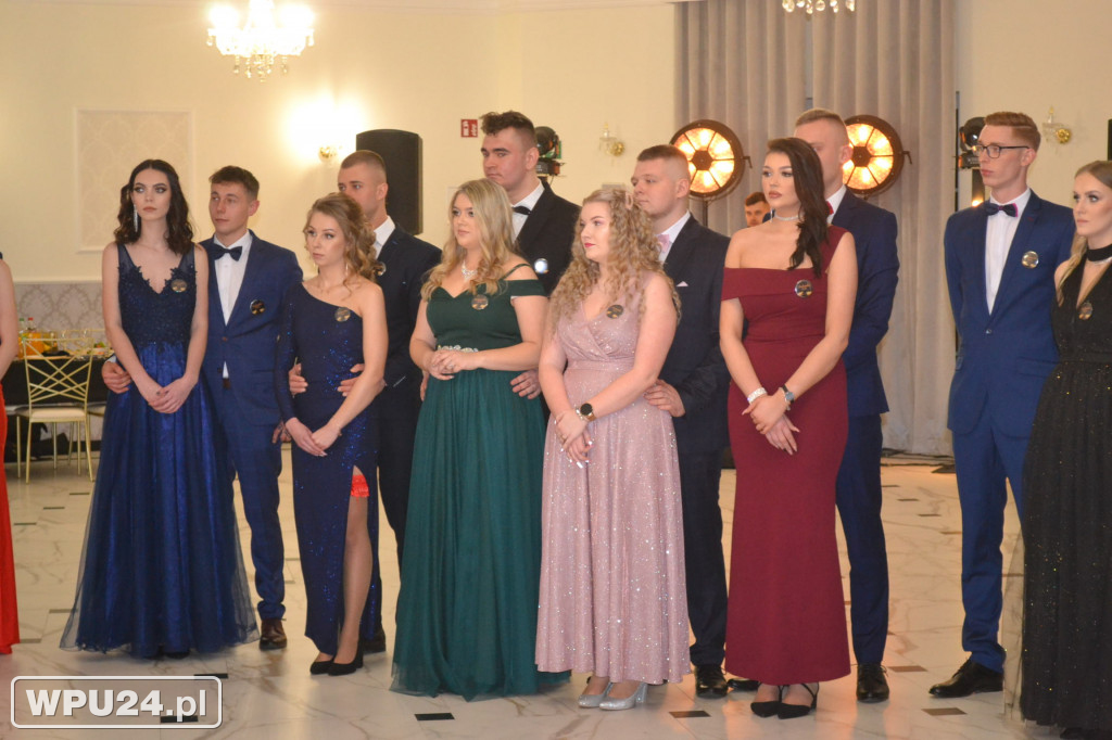 Bal Studniówkowy maturzystów ZS Prusa