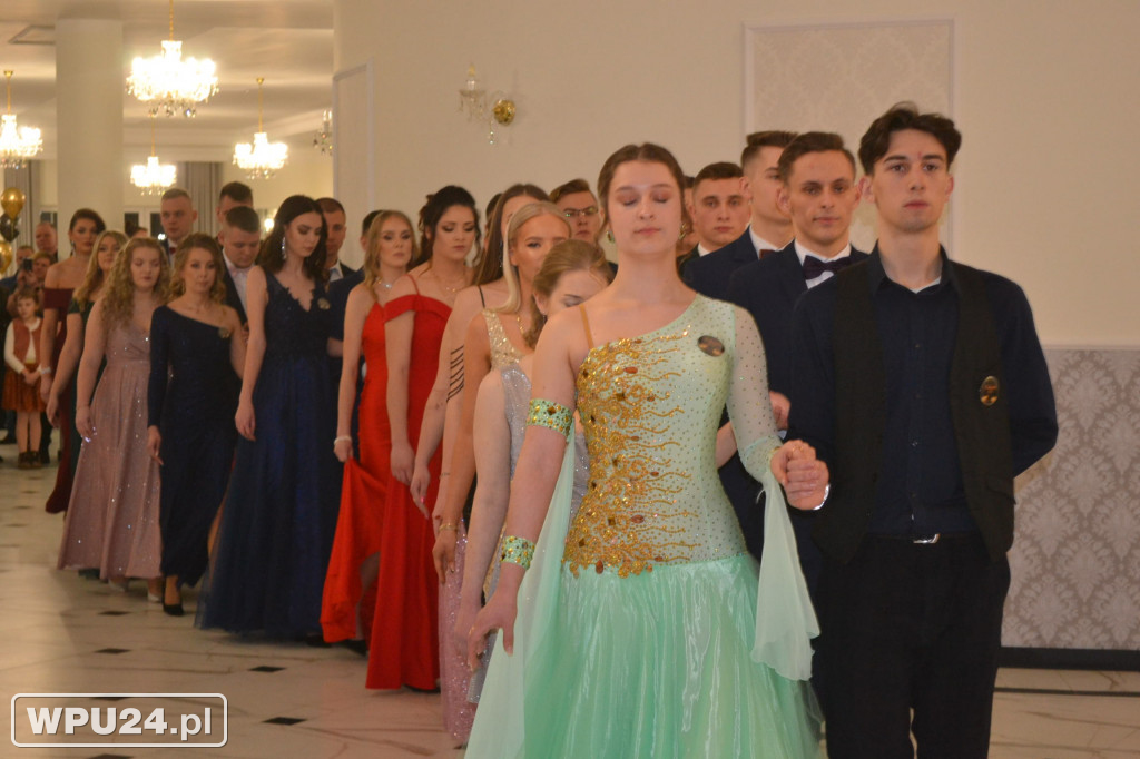 Bal Studniówkowy maturzystów ZS Prusa