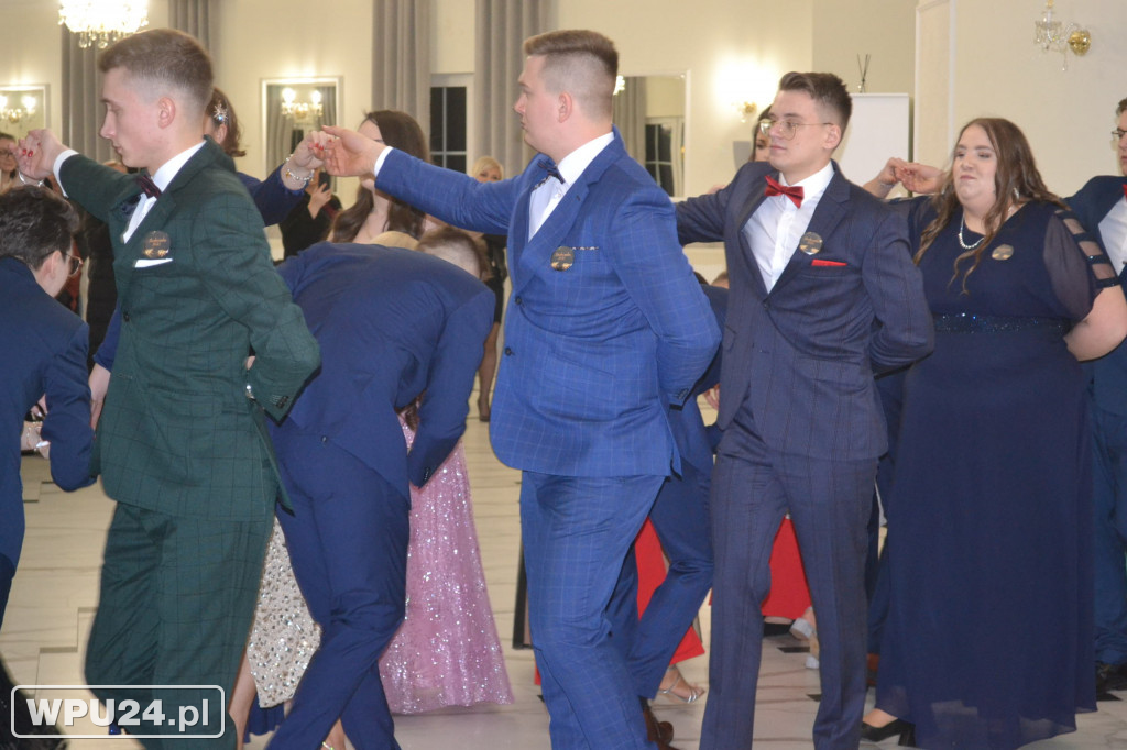 Bal Studniówkowy maturzystów ZS Prusa