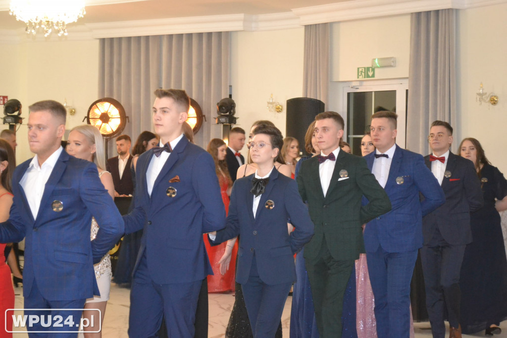 Bal Studniówkowy maturzystów ZS Prusa