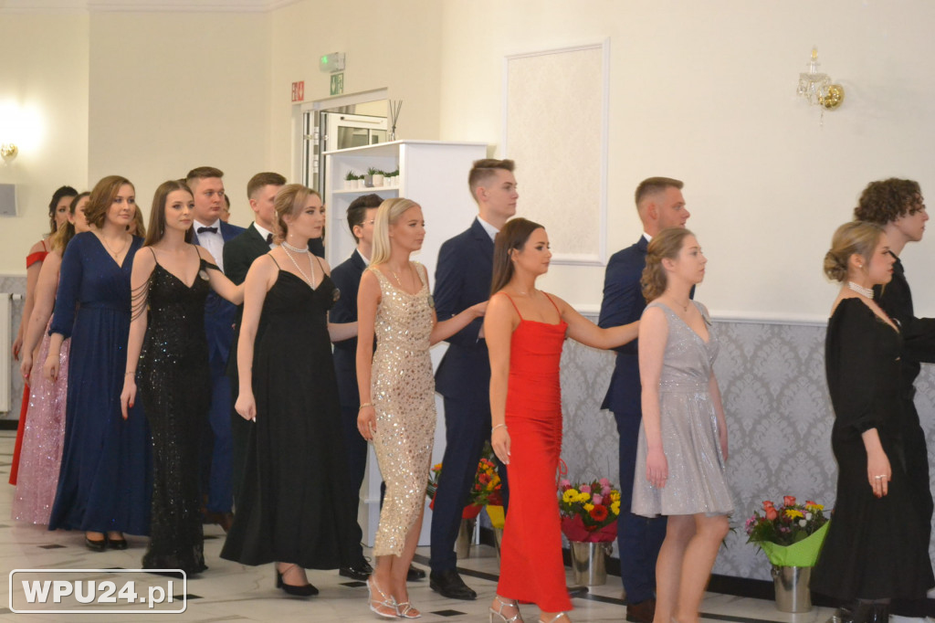 Bal Studniówkowy maturzystów ZS Prusa
