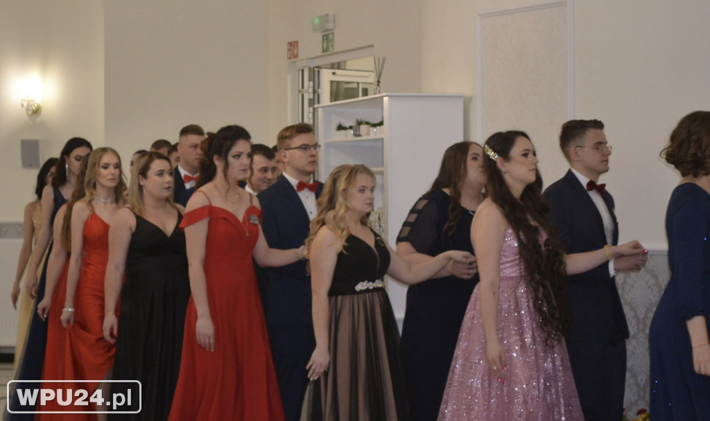 Bal Studniówkowy maturzystów ZS Prusa