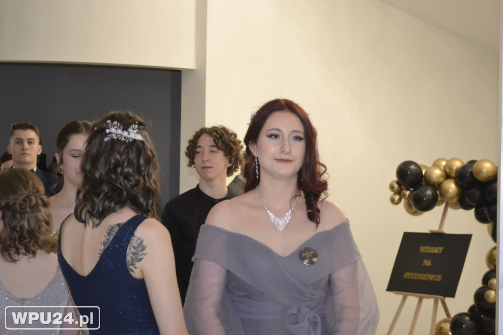 Bal Studniówkowy maturzystów ZS Prusa
