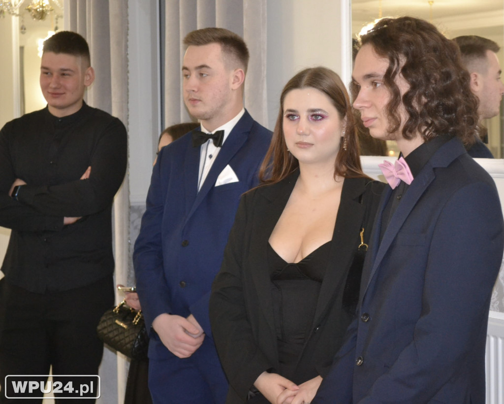 Bal Studniówkowy maturzystów ZS Prusa