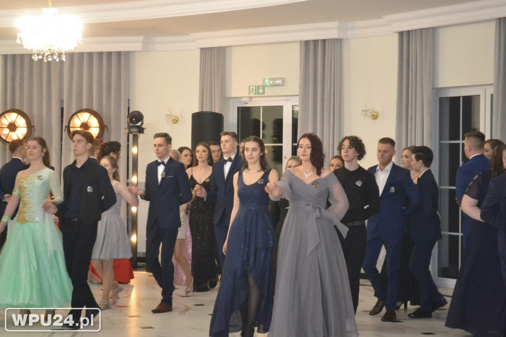 Bal Studniówkowy maturzystów ZS Prusa