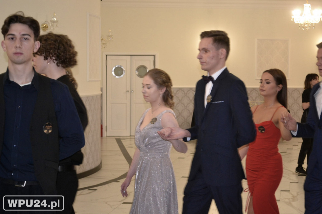 Bal Studniówkowy maturzystów ZS Prusa