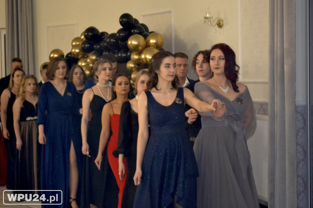 Bal Studniówkowy maturzystów ZS Prusa