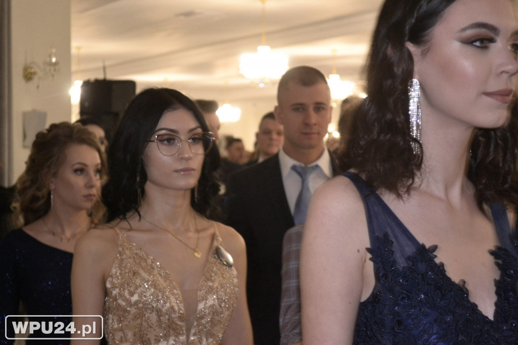 Bal Studniówkowy maturzystów ZS Prusa