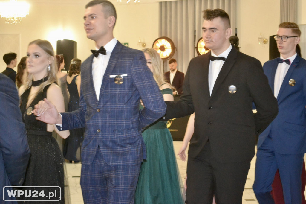 Bal Studniówkowy maturzystów ZS Prusa