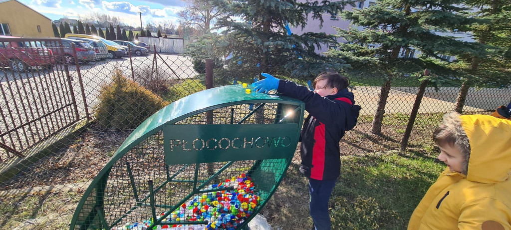 Szkolny pojemnik dba o środowisko