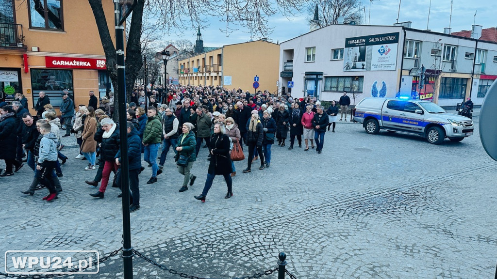 Droga Krzyżowa wiernych w Pułtusku