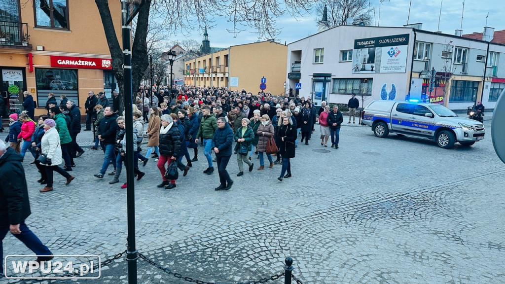 Droga Krzyżowa wiernych w Pułtusku