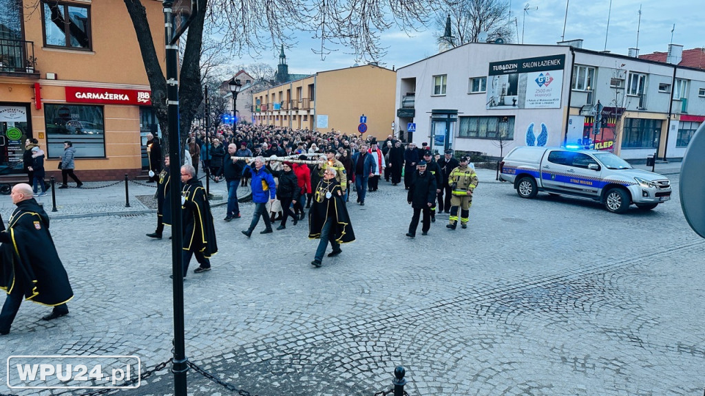 Droga Krzyżowa wiernych w Pułtusku