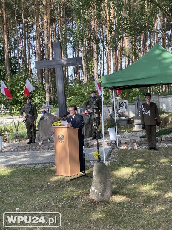 Patriotyczne wspomnienie w Zambskach Kościelnych