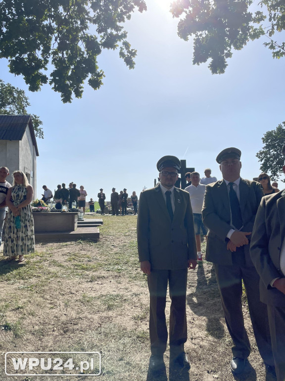Patriotyczne wspomnienie w Zambskach Kościelnych