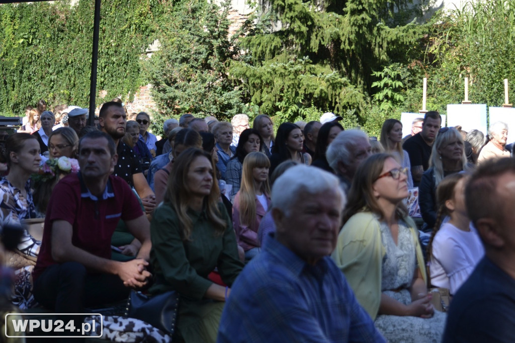 W sześciu strunach zaklęta muzyka