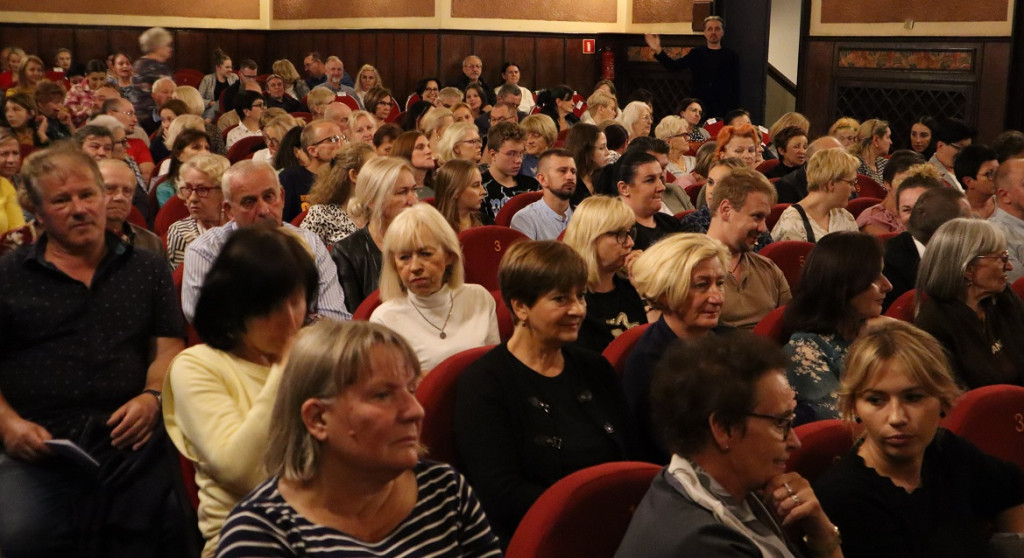 IX Tradycje Teatralne - „KOLACJA DLA GŁUPCA”