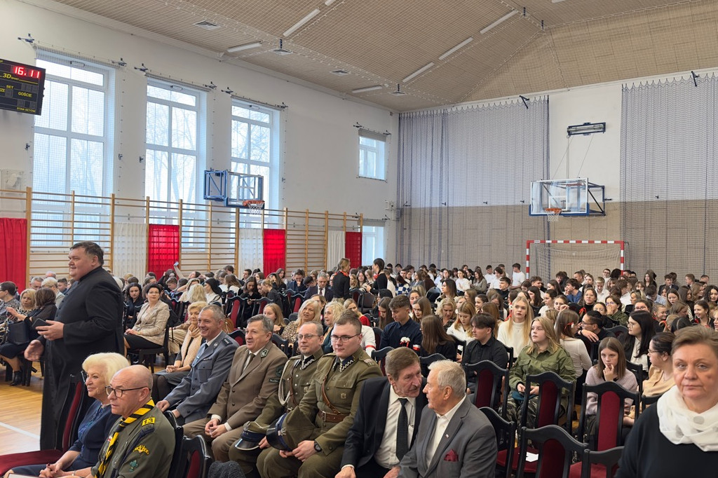 Konkurs: Pieśń ujdzie cało