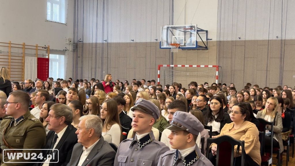 Konkurs: Pieśń ujdzie cało