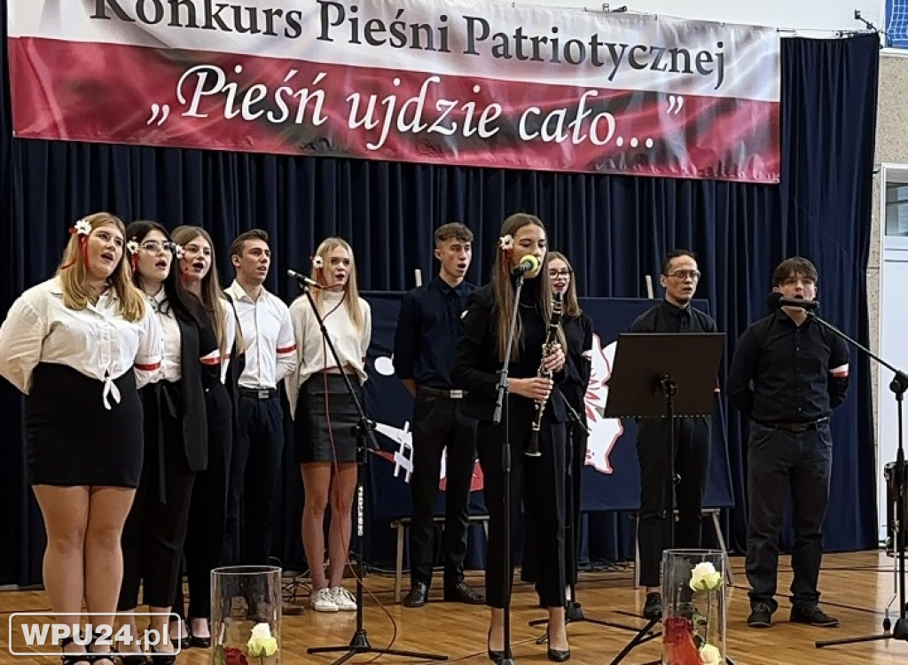 Konkurs: Pieśń ujdzie cało