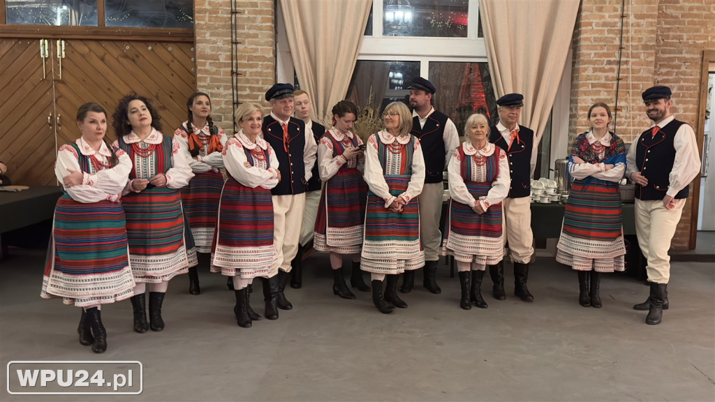 Ludowa potańcówka w Drwałach