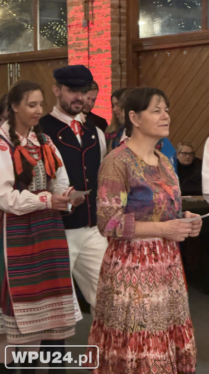 Ludowa potańcówka w Drwałach