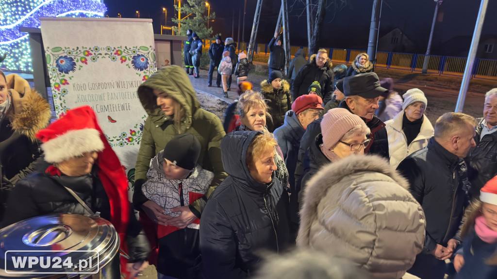 Gminny park świątecznie rozświetlony