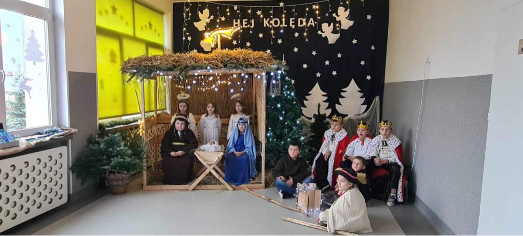 Pokazali szopki, zaśpiewali kolędy