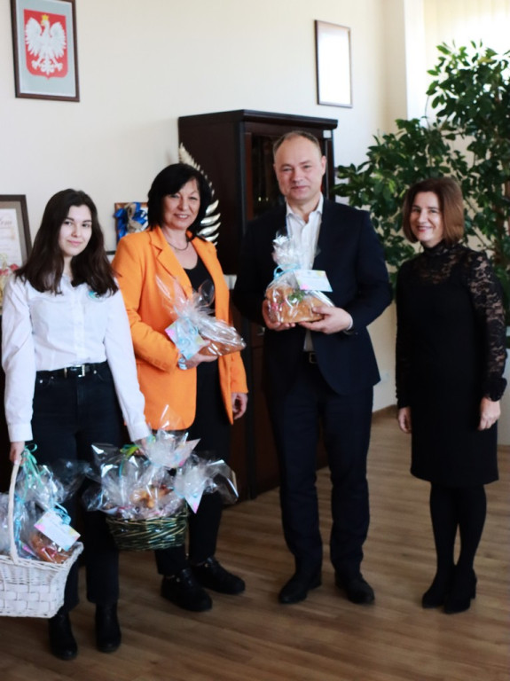 Wielkanocna niespodzianka od uczniów ZS B.Prusa