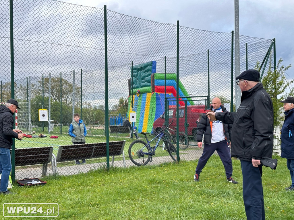 Ostatnie festyny kontrkandydatów