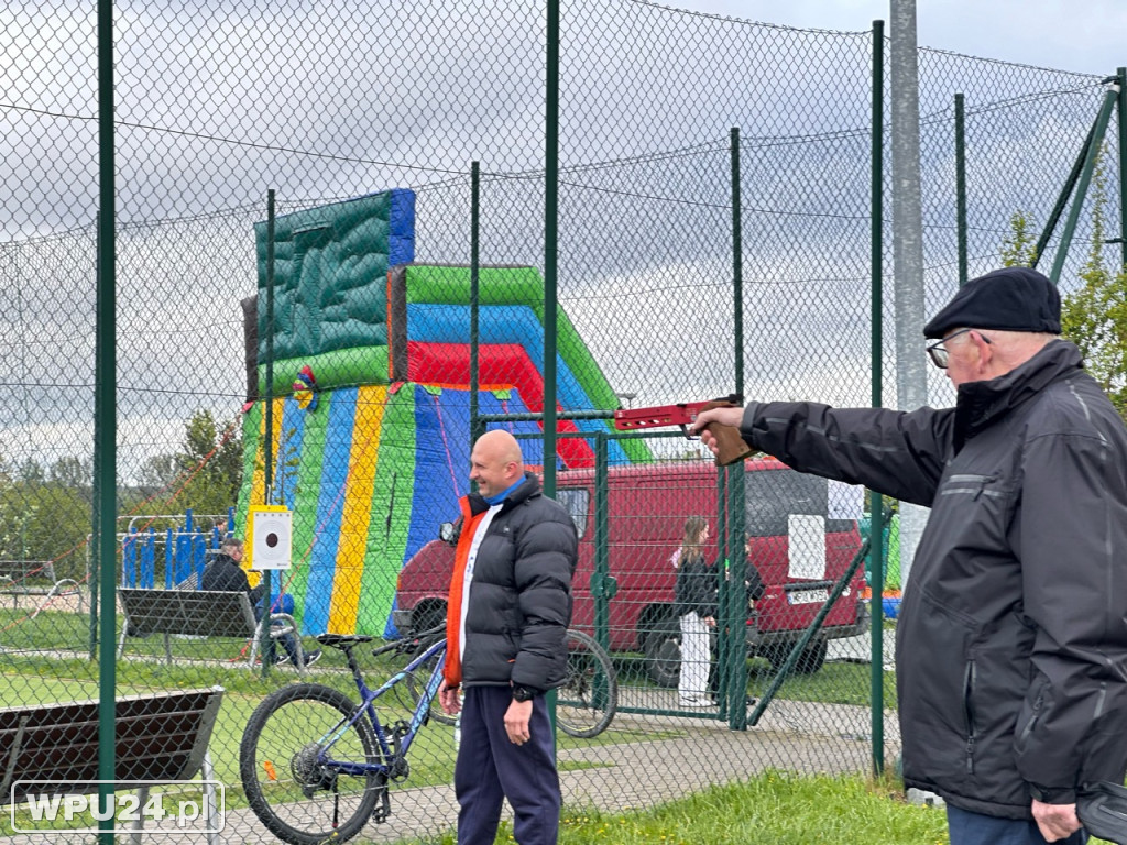 Ostatnie festyny kontrkandydatów