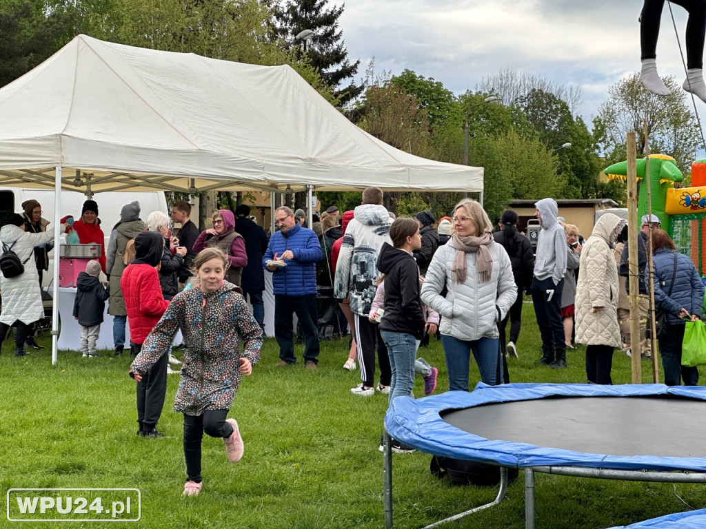 Ostatnie festyny kontrkandydatów