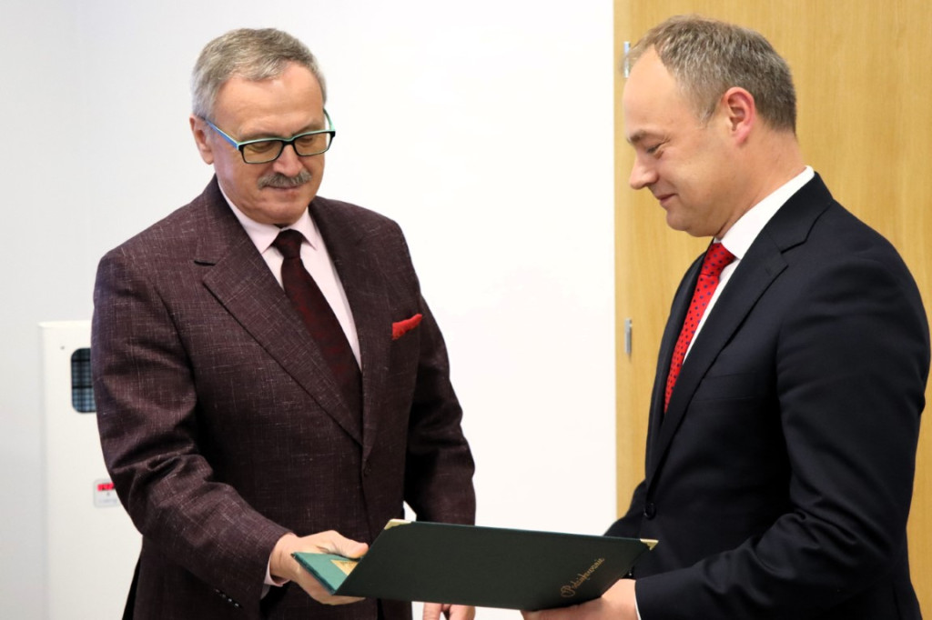 Sesja absolutoryjna z zakończeniem VI kadencji