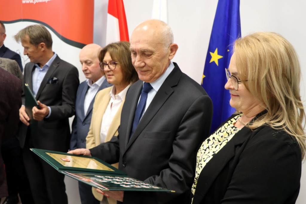 Sesja absolutoryjna z zakończeniem VI kadencji