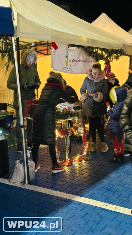 Świąteczny kiermasz w Świerczach