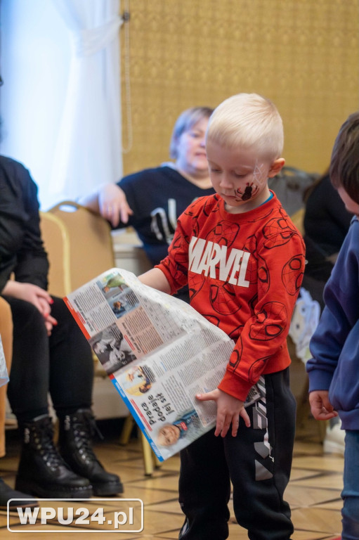 „Królewna Śnieżka” i Bal Karnawałowy w Domu Polonii