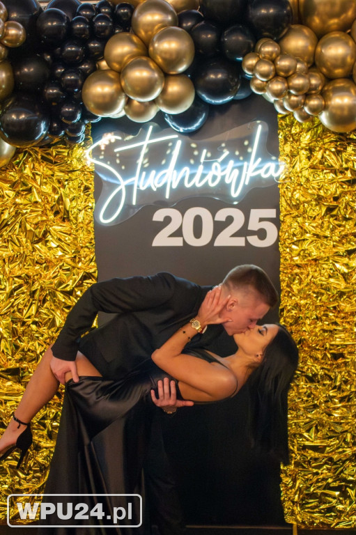 Studniówka 2025 w Bobrowym Dworze – magiczna noc