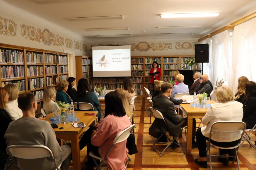 Z okazji Dnia Bibliotekarza i Bibliotek