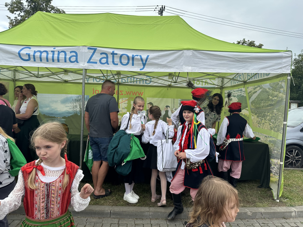 Barwny Festyn Kurpiowski w Pniewie porwał tłumy