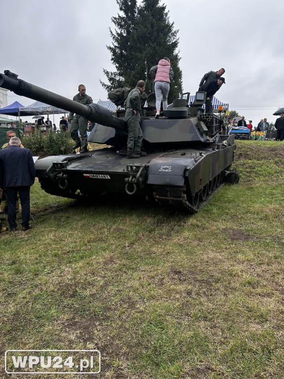 Abrams, drony i karate w Zambskach!