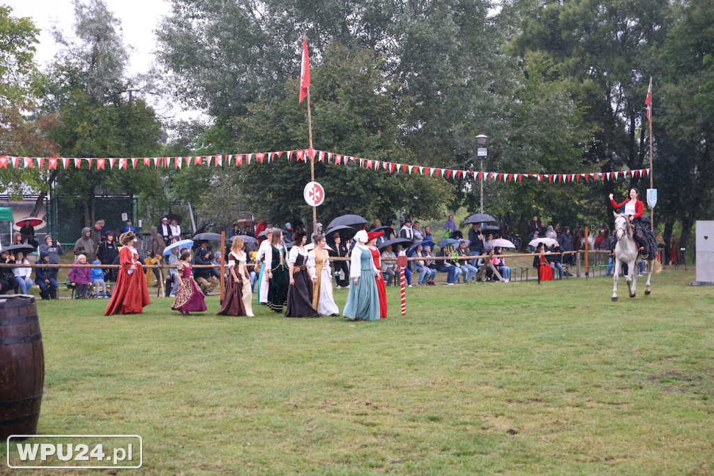 Dzień II Pikniku z Husarią