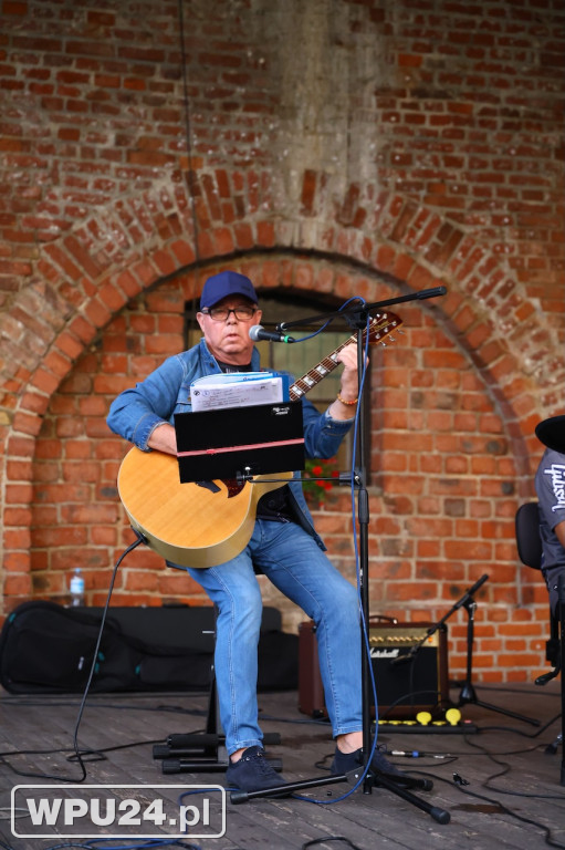 Muzyczny piątek w pułtuskim amfiteatrze