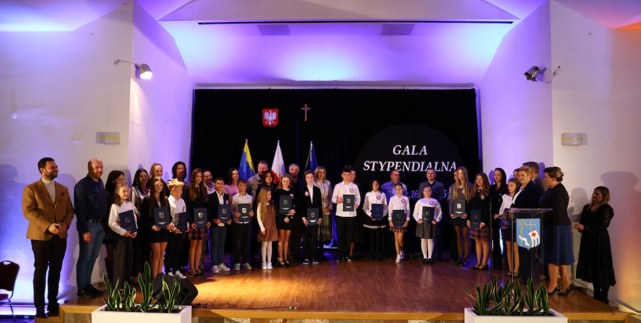 Burmistrz wręczyła 136 stypendiów!