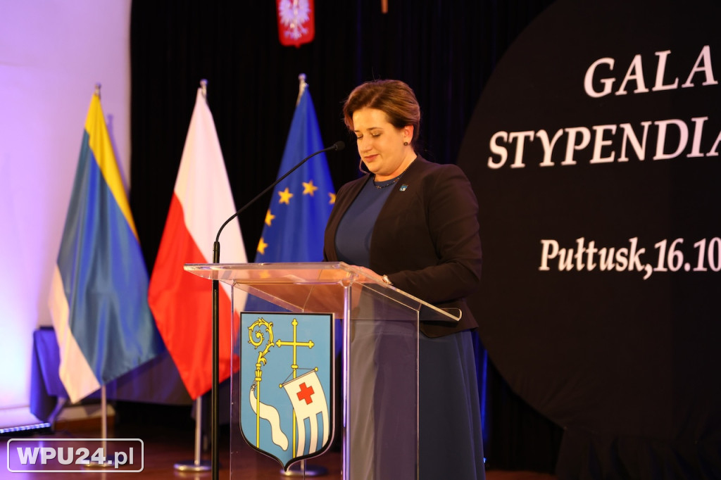 Burmistrz wręczyła 136 stypendiów!