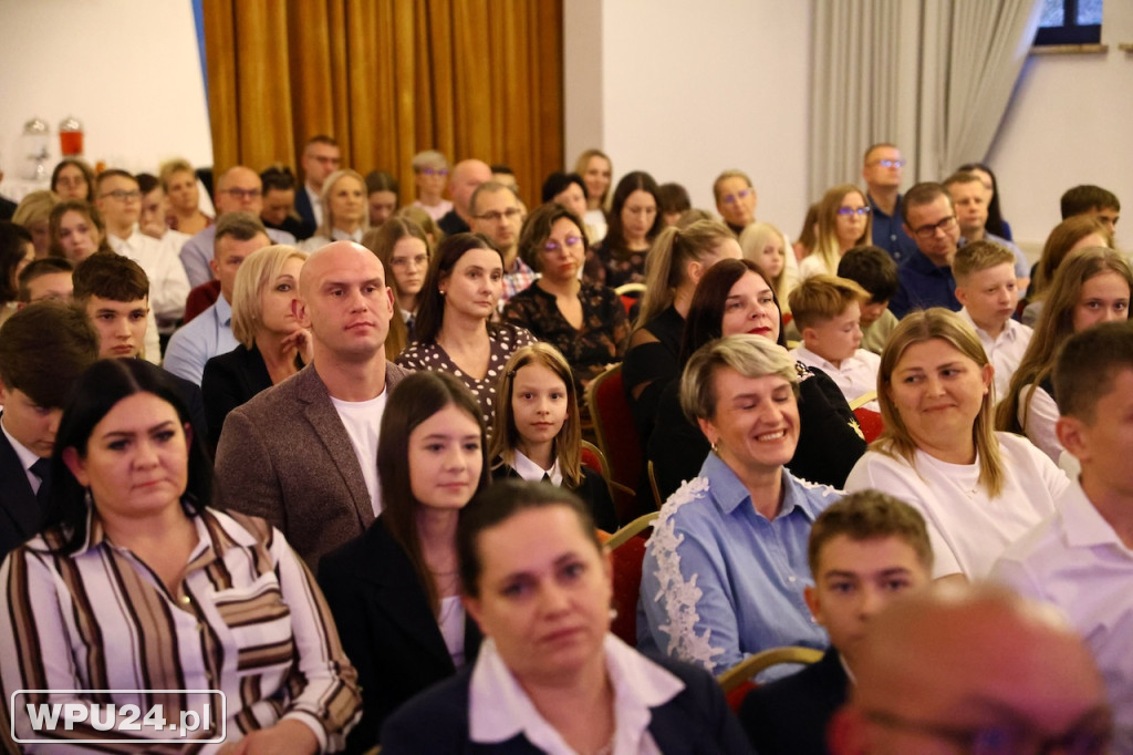 Burmistrz wręczyła 136 stypendiów!